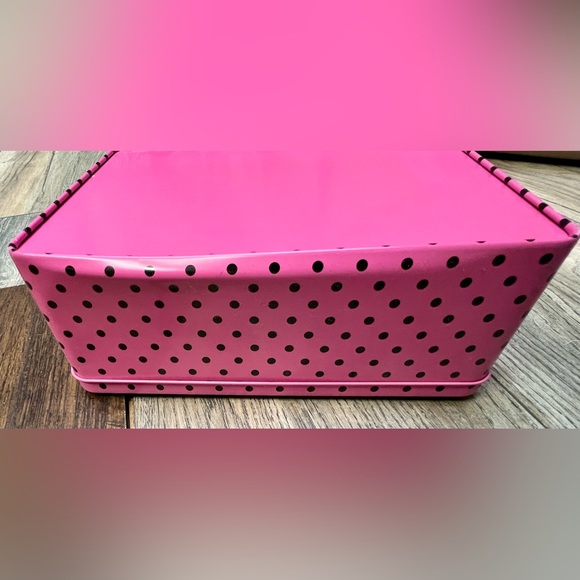 VS PINK VINTAGE TIN **COLLECTIBLE** - Picture 5 of 10